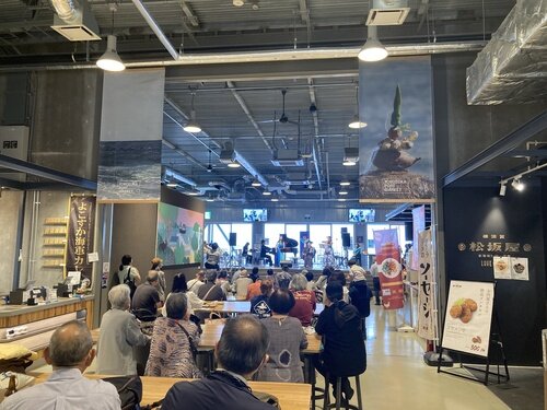 https://cs-yokosuka.com/topartists/images/IMG_9899.jpg